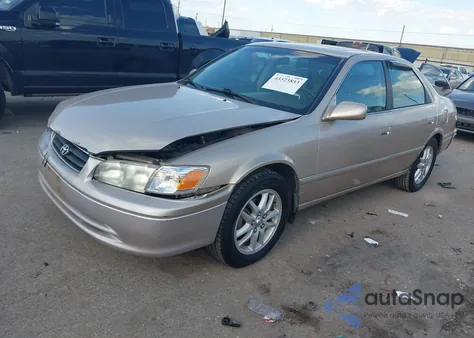 2000 Toyota Camry Xle V6 from USA, damaged, VIN 4T1BF28K8YU950700